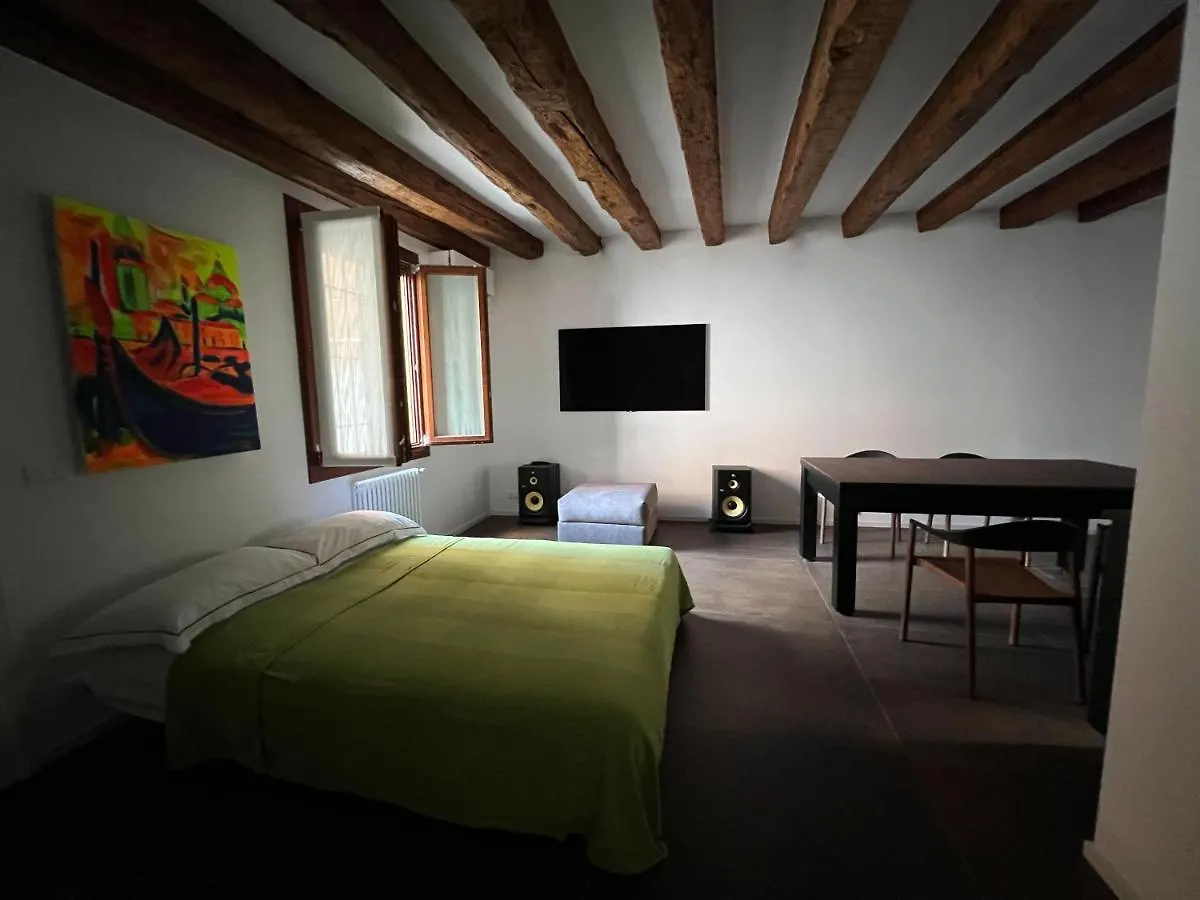 Venice Luxury Suite - Private Jacuzzi And Design Apartment